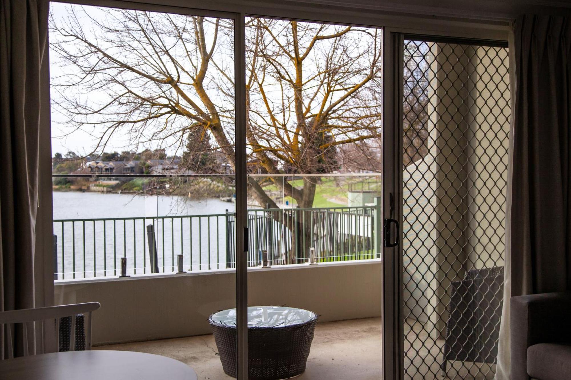 Nagambie Waterfront Motel Exterior photo