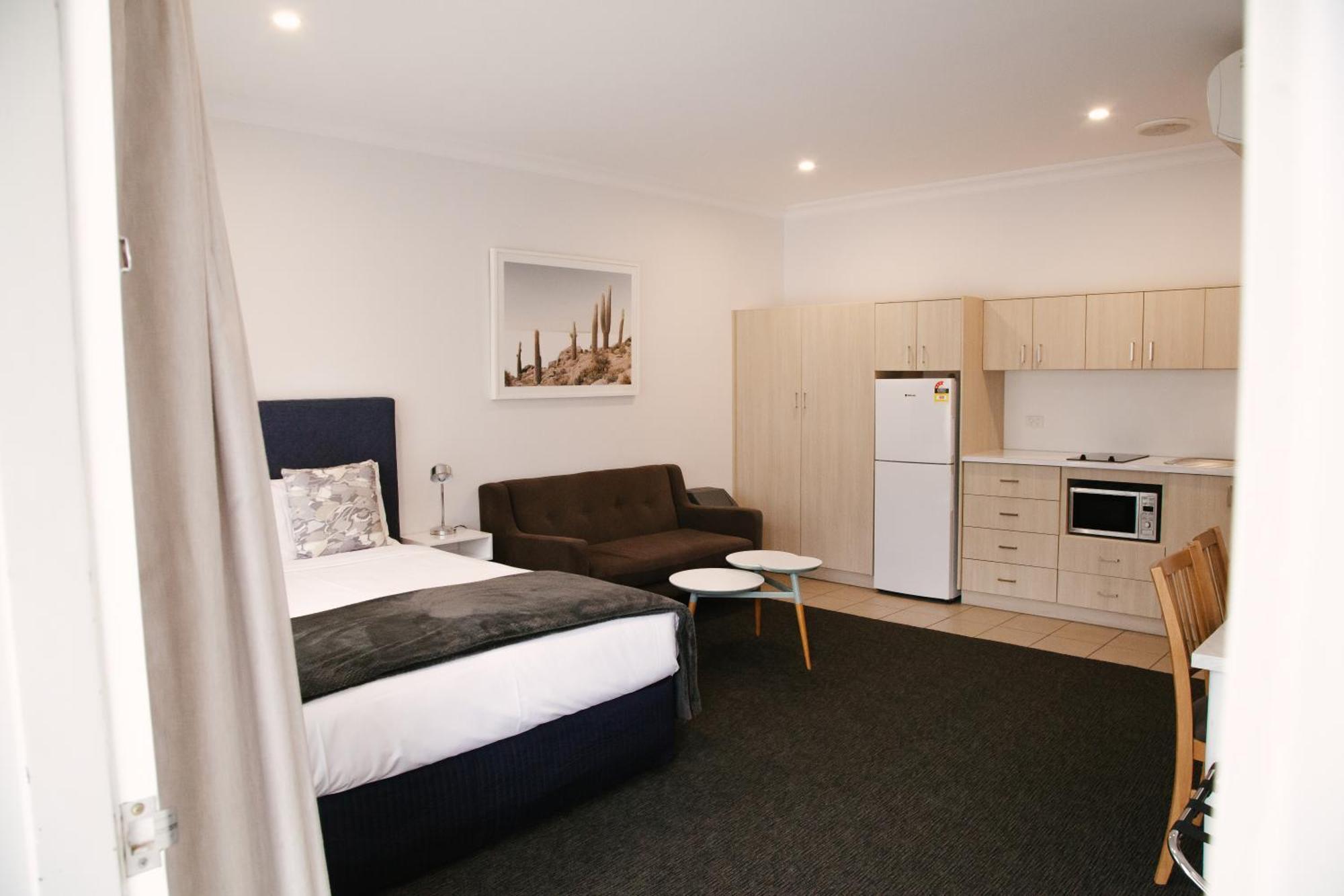 Nagambie Waterfront Motel Exterior photo